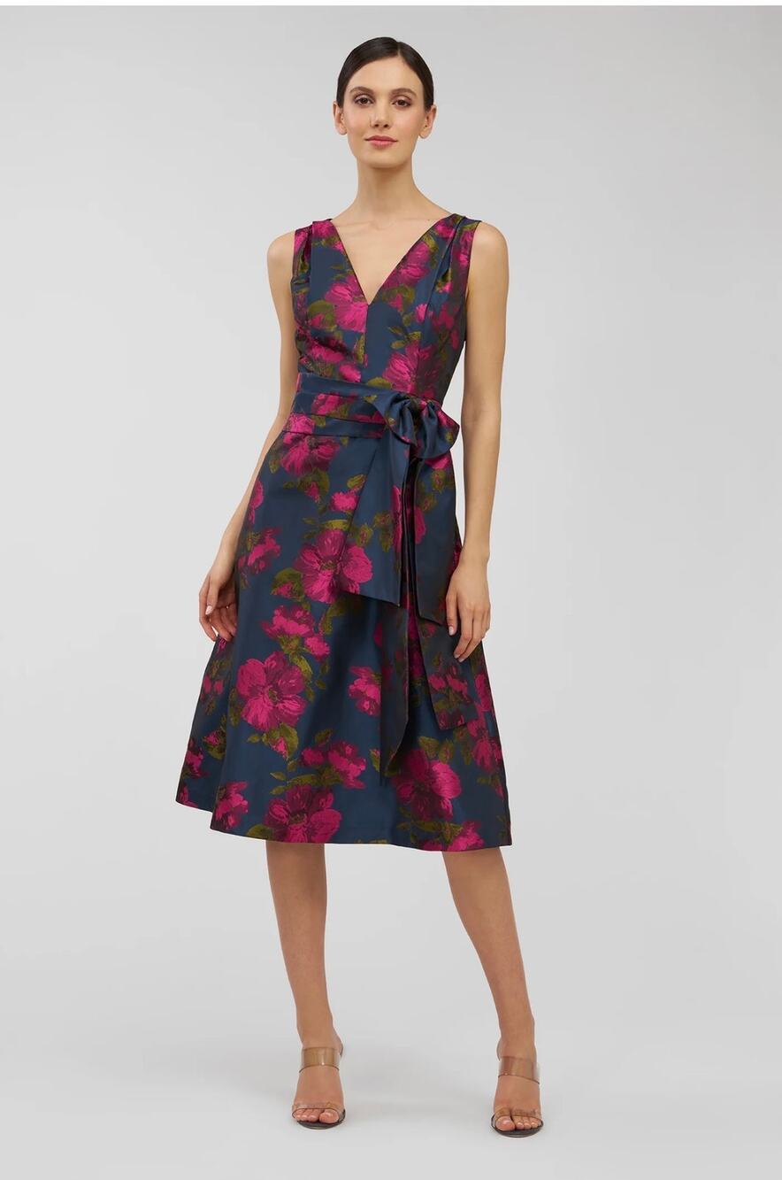Elegant Kay Unger Elisa Wild Berry Cocktail Dress Size 6 (New)